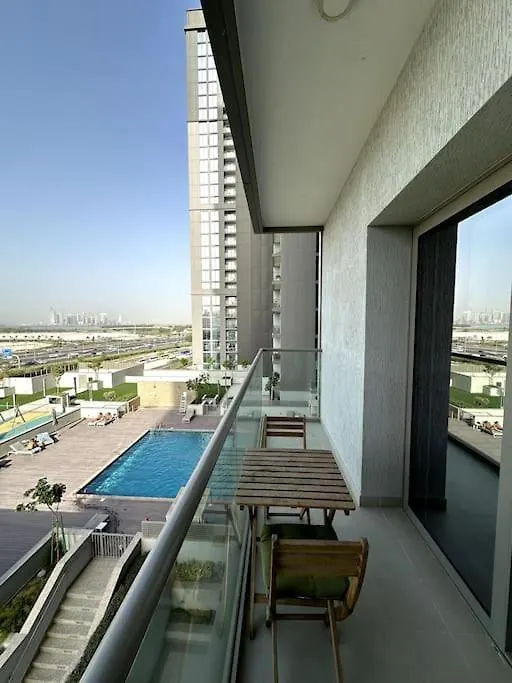 公寓 迪拜Modern Sobha Building Partial Burj Khalifa View公寓 阿拉伯联合酋长国
